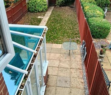 1 bedroom in a house share to rent - Photo 5