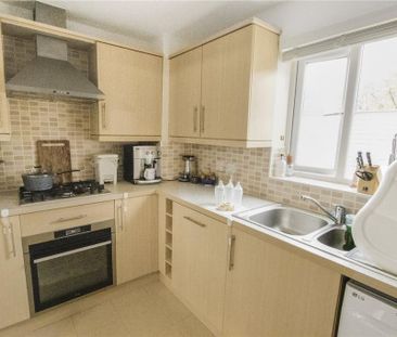 2 bedroom apartment to rent - Photo 6