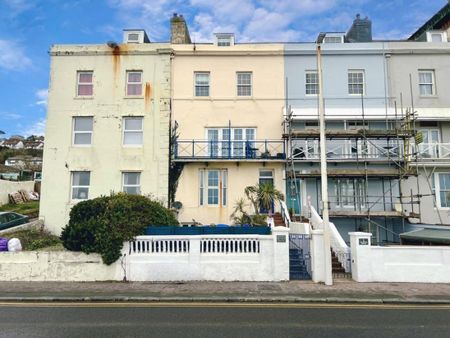 Wellington Terrace, Sandgate Esplanade, Sandgate - Photo 3