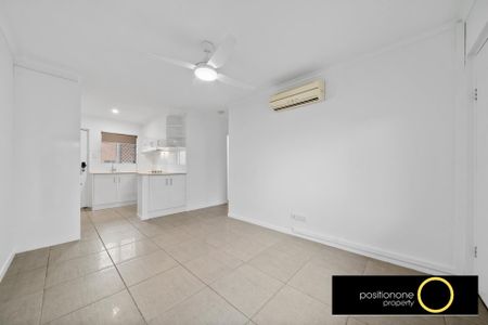 Bright 2-Bedroom Unit in a Prime, Convenient Location - Photo 3
