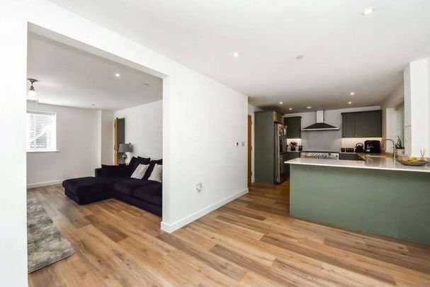 Primula Road, Bordon, Hampshire, GU35 - Photo 1