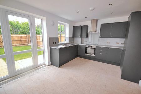 3 bedroom townhouse to rent - Photo 2