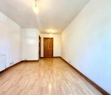 2 bedroom maisonette - Photo 3