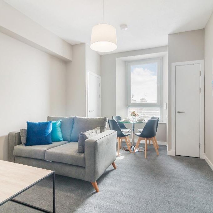 2 bedroom flat to rent - Photo 1