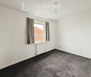 2 bedroom house to rent Stoneage Close, Bognor Regis, West Sussex, ... - Photo 1