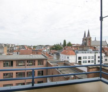 Mooi vernieuwd appartement - Photo 2