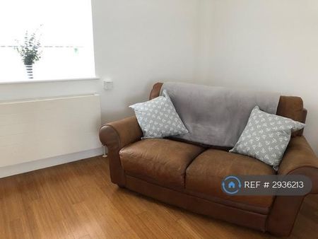 1 bedroom flat to rent - Photo 2