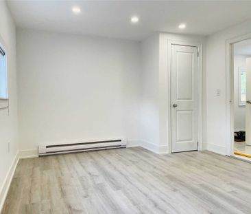 For Lease - 18 River Drive, East Gwillimbury, Ontario - Photo 1