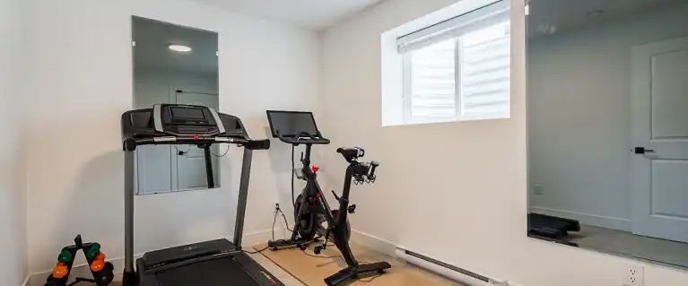 ?Modern 2-Bedroom Basement Suite for Rent – South Surrey | Surrey - Photo 1