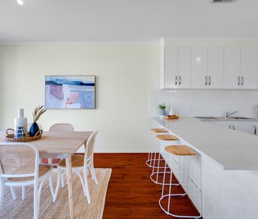 Open The Door to Spacious Family Living in the Heart of Munno Para - Photo 4
