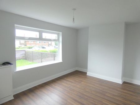 3 bedroom house to rent Broxtowe Lane, Nottingham, NG8 - Photo 4