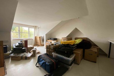 3 Bedroom - Photo 5
