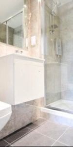 Room in a Shared Flat, Acton Lane, W3 - Photo 4