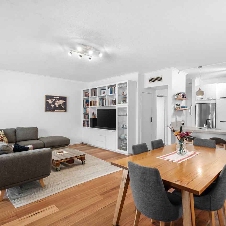 Located In The Heart Of Southbank - Photo 1