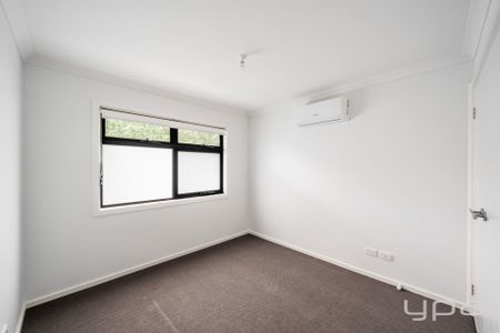 Location Location! - Photo 3