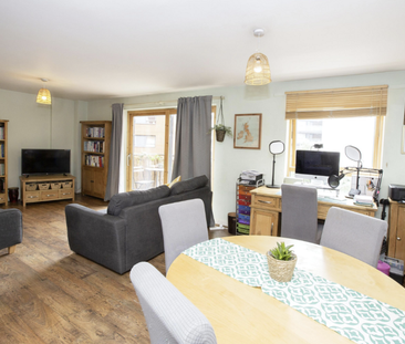 2 bedroom apartment to rent - Photo 3