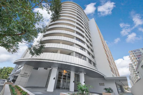 Modern Apartment in the Heart of Mascot ** Available 17/12/25 ** - Photo 1