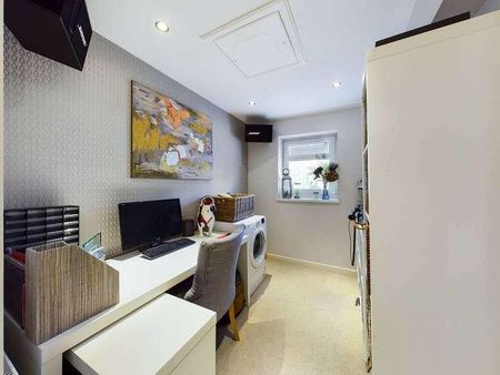 Clos-y-broch, Thornhill, Cardiff, CF14 - Photo 4