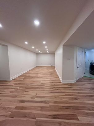 For Lease - 490 Pineland Avenue Unit# Basement, Oakville, Ontario - Photo 1