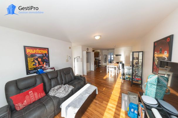 357 Charest Ouest - Photo 1