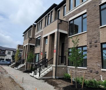 For Lease - 31 Cherryhill Lane, Barrie, Ontario - Photo 2