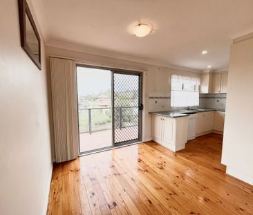 The Essence of Coastal Family Living - Photo 3