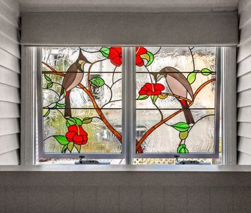 Charming Historic Sandstone Cottage in Surry Hills - Photo 4