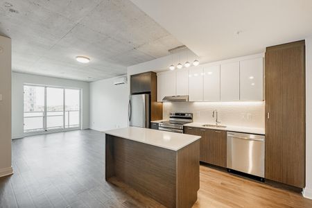 2800 Thimens, Montréal, QC - Photo 2