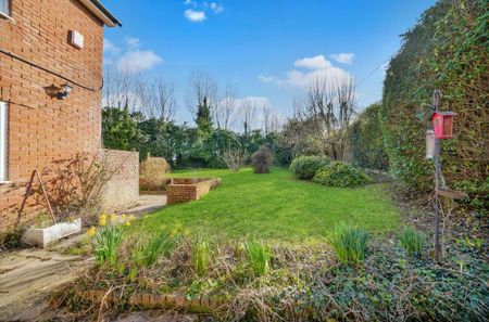 2 bedroom semi-detached house to rent - Photo 3