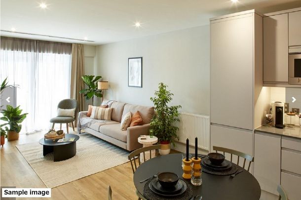 The Lark, Moat Street, Nine Elms, London SW11 - Photo 1