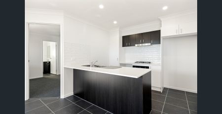 Brand new family home - Photo 5