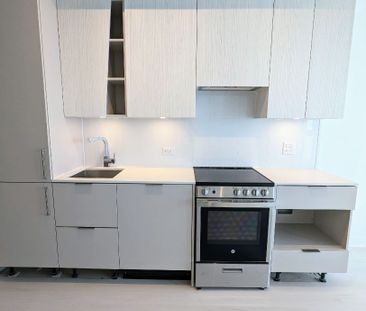 For Lease - 3900 Confederation Parkway Unit# 4612, Mississauga, Ont... - Photo 2