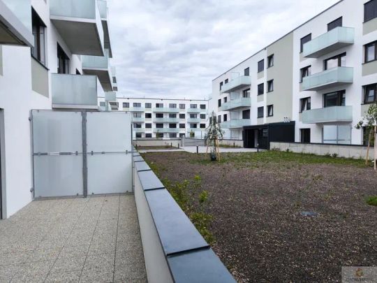 Pronájem novostavby bytu 2+kk + terasa 22 m - Photo 1