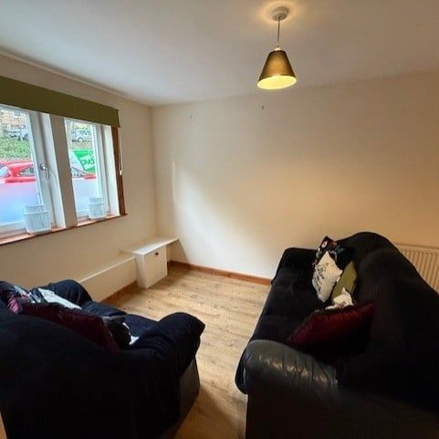 2 Bed Flat, Ark Lane, G31 - Photo 1