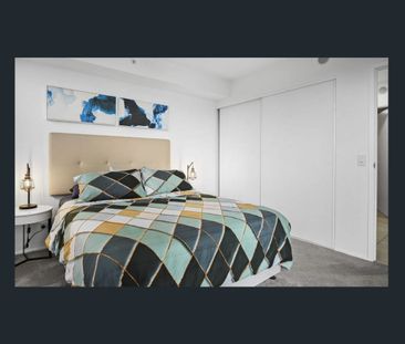 SPACIOUS OPPORTUNITY IN A HIGHLY CONVENIENT BOWEN HILLS LOCATION - Photo 4