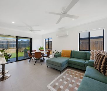 Spacious Family Home in Sought-After Greenbank - Photo 2