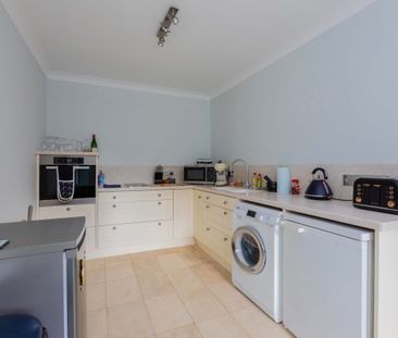 Tangier Lane, Eton - Photo 5