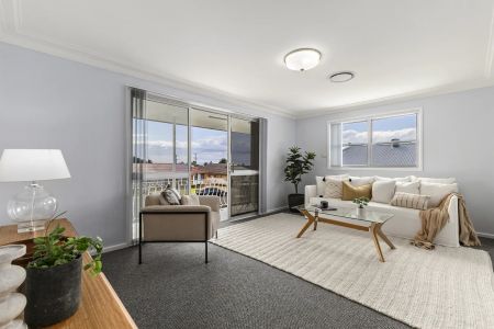 Three Bedroom Unit - Utilities included - Photo 4