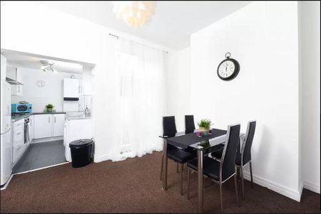 2 bedroom terraced house to rent - Photo 3
