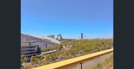 Furnished One Bedroom Apartment with Study For Lease - Photo 4