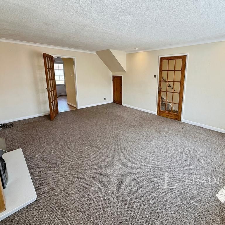 3 bedroom terraced house to rent - Photo 1