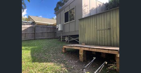 2 BEDROOM GRANNY FLAT WITH AIRCON AND SOLAR PANELS - Photo 2