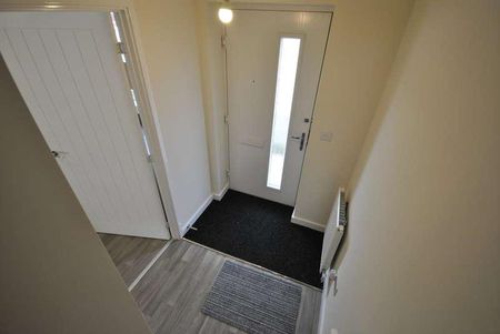 Kittiwake Road, Edenthorpe, DN3 - Photo 2