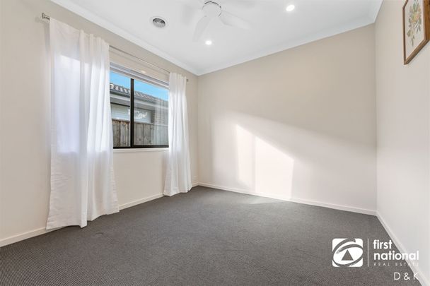 9 Higgins Street, 3336, Fraser Rise Vic - Photo 1