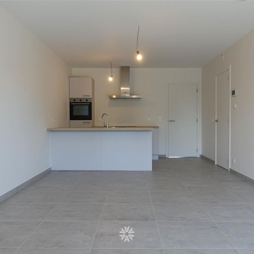 Nieuwbouw appartement met ruim terras en parkeerplaats te huur in Gent - Foto 1