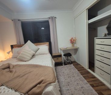 Upper Coomera - Photo 1