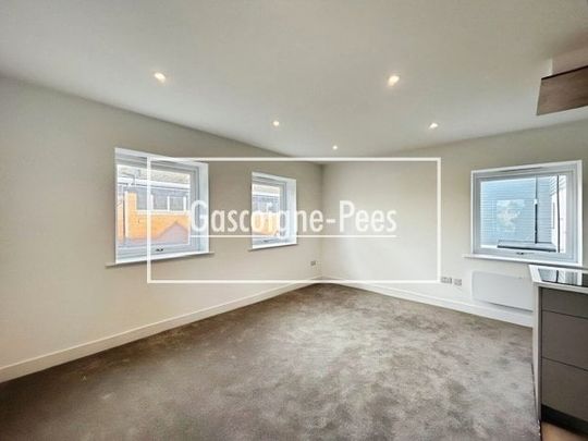 Old Basing, RG24 - Photo 1