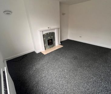 2 bedroom end of terrace house to rent - Photo 5