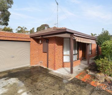 4/106 Clayton Street, Golden Point - Photo 5