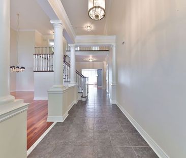 For Lease - 14 Holyrood Avenue, Oakville, Ontario - Photo 2